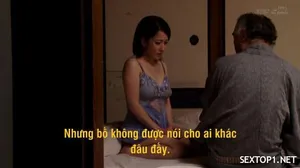 Em nữ sinh gạ địt người lạ trên tàu điện